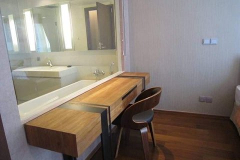 Condominio de 2 dormitorios en Watthana, Bangkok, Tailandia № 133995 - foto 12