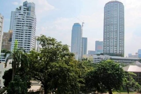 Condominio de 2 dormitorios en Watthana, Bangkok, Tailandia № 133995 - foto 15