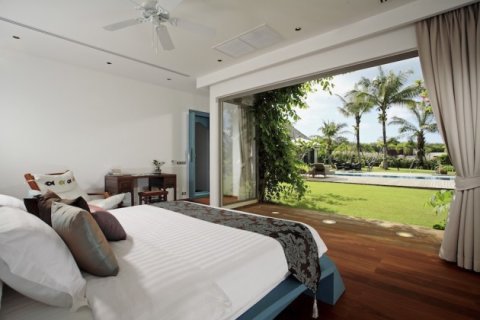 Chalet de 5 dormitorios en Layan Beach, Tailandia № 191221 - foto 15