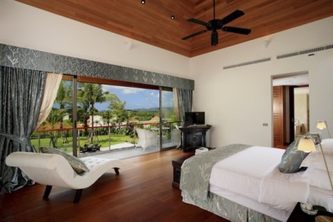 Chalet de 5 dormitorios en Layan Beach, Tailandia № 191221 - foto 11