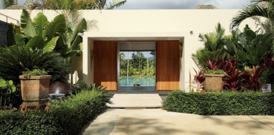 Chalet de 5 dormitorios en Layan Beach, Tailandia № 191221