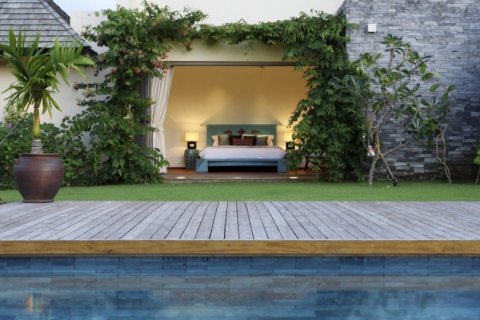 Chalet de 5 dormitorios en Layan Beach, Tailandia № 191221 - foto 17