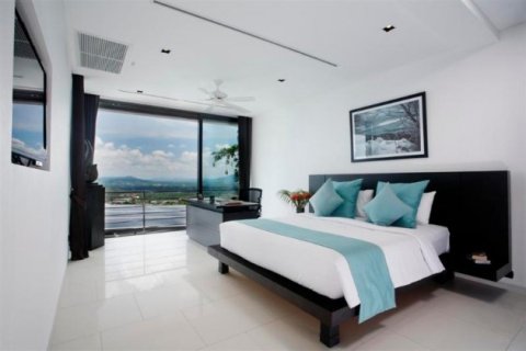Chalet de 5 dormitorios en Surin Beach, Tailandia № 191223 - foto 18