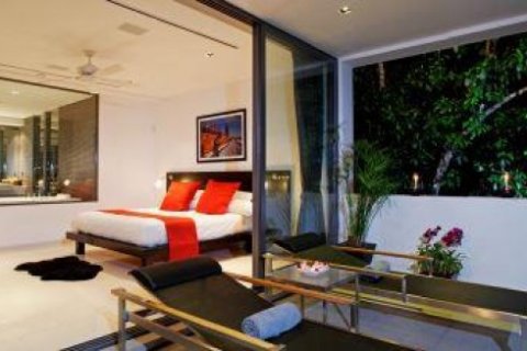 Chalet de 5 dormitorios en Surin Beach, Tailandia № 191223 - foto 16