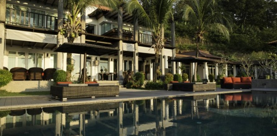 Villa in Patong, Thailand 8 bedrooms № 191220