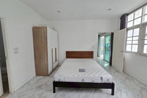 Casa de 3 dormitorios en Pattaya, Tailandia № 171334 - foto 25