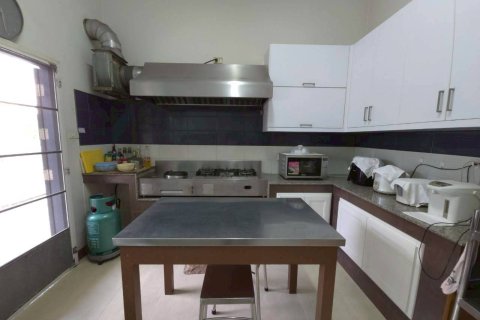 Casa de 2 dormitorios en Pattaya, Tailandia № 171335 - foto 18