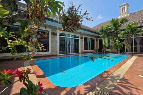 Casa de 2 dormitorios en Pattaya, Tailandia № 171335 - foto 3