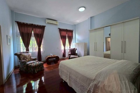 Casa de 2 dormitorios en Pattaya, Tailandia № 171335 - foto 23