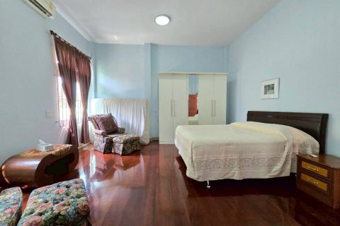 Casa de 2 dormitorios en Pattaya, Tailandia № 171335 - foto 22