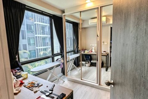 Dúplex de 2 dormitorios en Nonthaburi, Tailandia № 117064 - foto 10