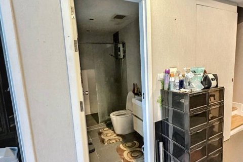 Dúplex de 2 dormitorios en Nonthaburi, Tailandia № 117064 - foto 7