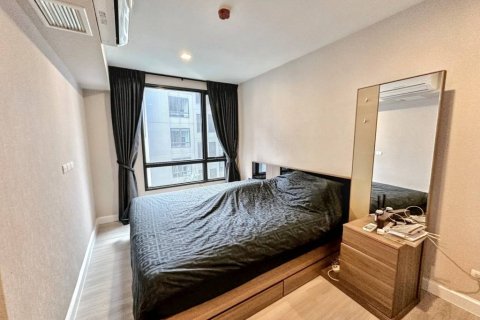 Dúplex de 2 dormitorios en Nonthaburi, Tailandia № 117064 - foto 9