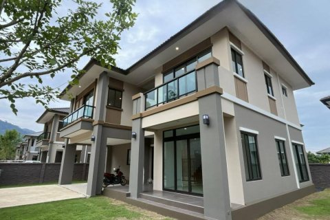 Casa de 3 dormitorios en Kathu, Tailandia № 117063 - foto 2