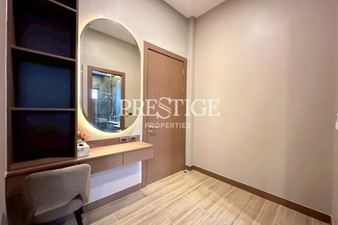 House in Pattaya, Thailand 4 bedrooms № 197651 - photo 25