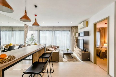 Condominio de 2 dormitorios en Khlong Toei, Bangkok, Tailandia № 115114 - foto 6