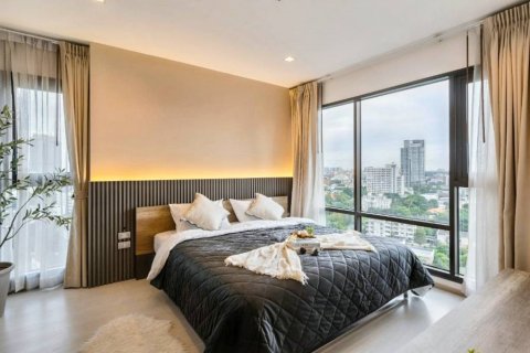 Condominio de 2 dormitorios en Khlong Toei, Bangkok, Tailandia № 115114 - foto 8