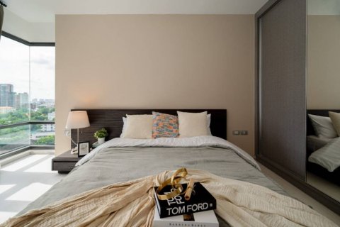 Condominio de 2 dormitorios en Khlong Toei, Bangkok, Tailandia № 115114 - foto 7