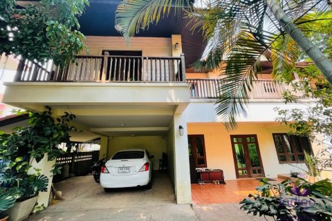 House in Chiang Mai, Thailand 3 bedrooms № 200411