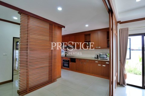 House in Pattaya, Thailand 3 bedrooms № 198519 - photo 6