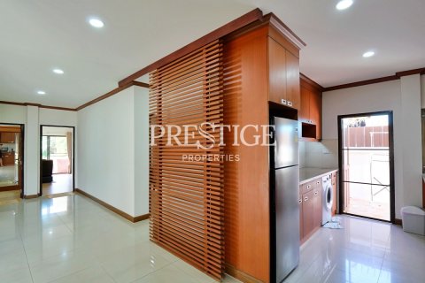 House in Pattaya, Thailand 3 bedrooms № 198519 - photo 8