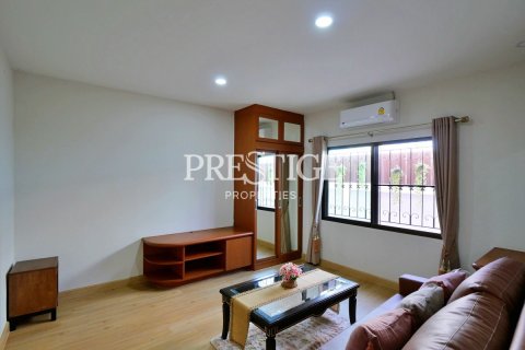 House in Pattaya, Thailand 3 bedrooms № 198519 - photo 18