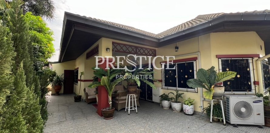 Casa de 3 dormitorios en Pattaya, Tailandia № 198521