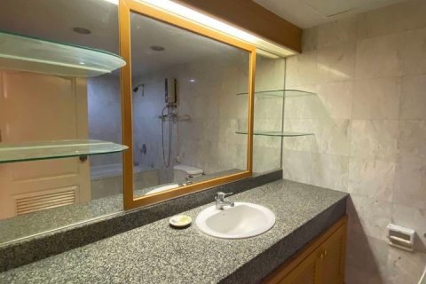 Condominio de 1 dormitorio en Bang Rak, Bangkok, Tailandia № 47587 - foto 15