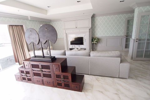 Condominio de 4 dormitorios en Watthana, Bangkok, Tailandia № 47590 - foto 2