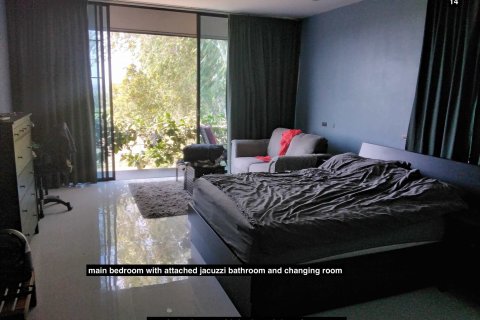 Chalet de 4 dormitorios en Hua Hin, Tailandia № 139625 - foto 15