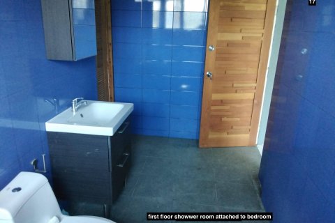 Chalet de 4 dormitorios en Hua Hin, Tailandia № 139625 - foto 18
