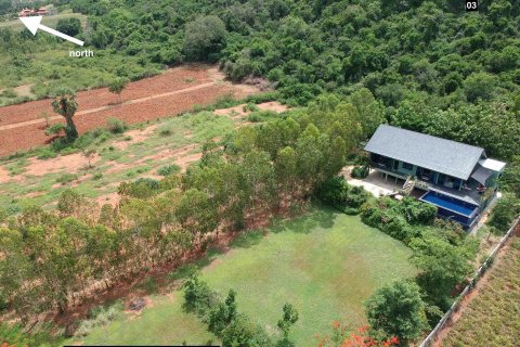 Chalet de 4 dormitorios en Hua Hin, Tailandia № 139625 - foto 3