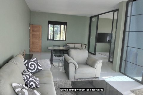 Chalet de 4 dormitorios en Hua Hin, Tailandia № 139625 - foto 11
