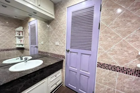 Apartamento de 1 dormitorio en Pattaya, Tailandia № 155494 - foto 2