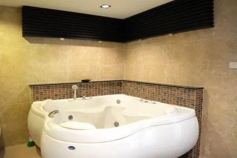 Apartamento de 1 dormitorio en Pattaya, Tailandia № 155497 - foto 10