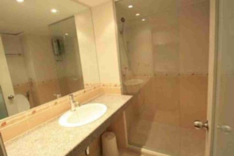 Condominio de 1 dormitorio en Bangkok, Tailandia № 208879 - foto 5