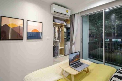 Condominio de 1 dormitorio en Thonburi, Bangkok, Tailandia № 208875 - foto 12