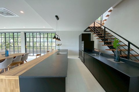 Chalet de 5 dormitorios en Hua Hin, Tailandia № 168340 - foto 11