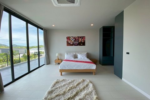 Chalet de 5 dormitorios en Hua Hin, Tailandia № 168340 - foto 21