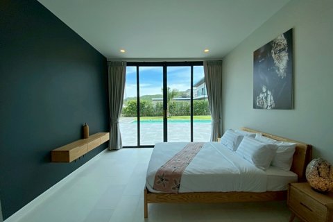 Chalet de 5 dormitorios en Hua Hin, Tailandia № 168340 - foto 17