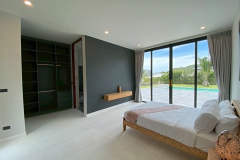 Chalet de 5 dormitorios en Hua Hin, Tailandia № 168340 - foto 16