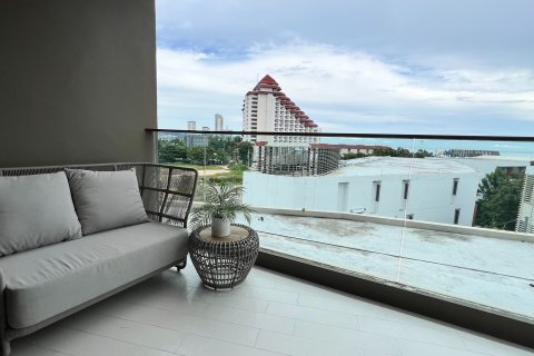 Condominio de 3 dormitorios en Hua Hin, Tailandia № 168346 - foto 2