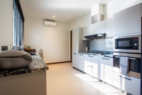 Chalet de 6 dormitorios en Hua Hin, Tailandia № 168382 - foto 25