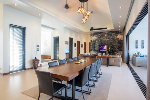 Chalet de 6 dormitorios en Hua Hin, Tailandia № 168382 - foto 16