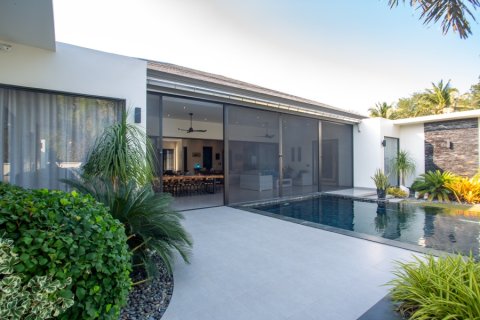 Chalet de 6 dormitorios en Hua Hin, Tailandia № 168382 - foto 10