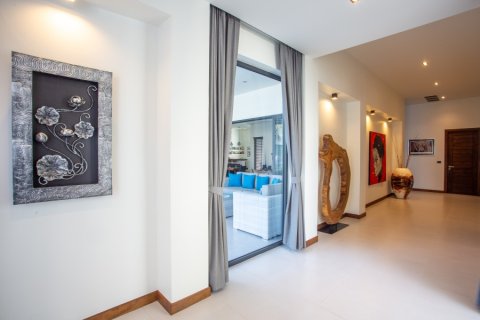 Chalet de 6 dormitorios en Hua Hin, Tailandia № 168382 - foto 27