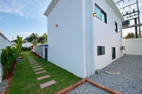 Chalet de 2 dormitorios en Hua Hin, Tailandia № 168347 - foto 8
