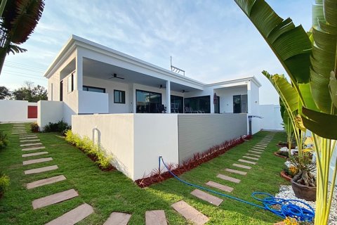 Chalet de 2 dormitorios en Hua Hin, Tailandia № 168347 - foto 7