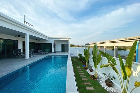 Chalet de 2 dormitorios en Hua Hin, Tailandia № 168347 - foto 4