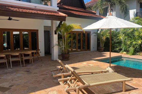 Villa in Ko Samui, Thailand 3 bedrooms № 172438 - photo 16